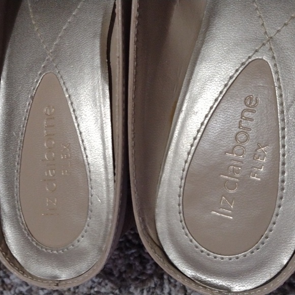 LIZ CLAIBORNE NATURAL CROCCA FABRIC FLEX MID-HEEL SQUARE TOE SIZE 8M MULES/SHOES - Picture 4 of 12